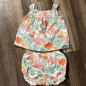 2 Piece Baby Outfit- Top & Bloomers